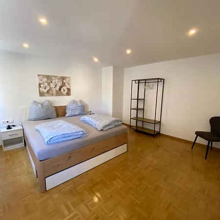 Scheuring 1 Og Links Apartment
